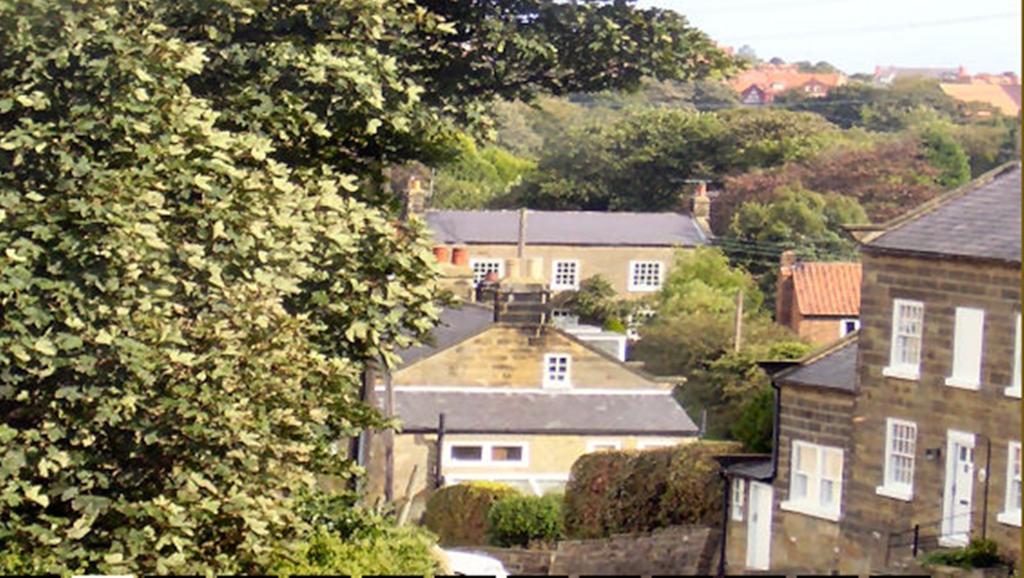 Thorpe Green House Vegetarian Bed & Breakfast ロビン・フッズ・ベイ エクステリア 写真